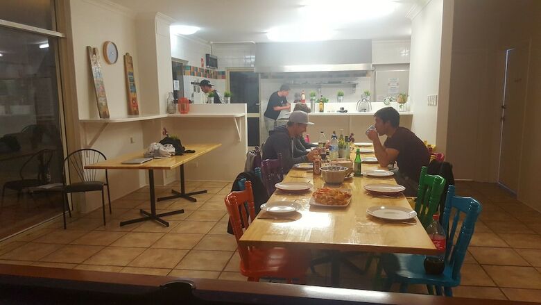 Dunsborough Beach Lodge Hostel