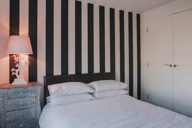 Spacious Flat Near Murrayfield Apartments