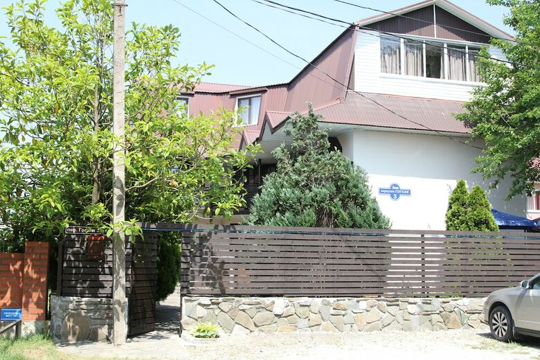 Aksis House Hotel