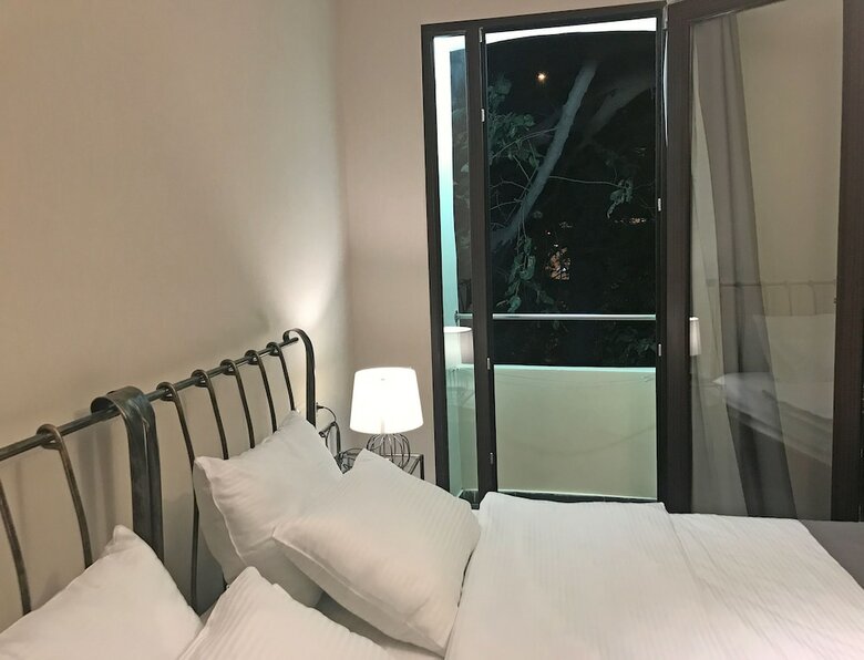 Oc Apartments