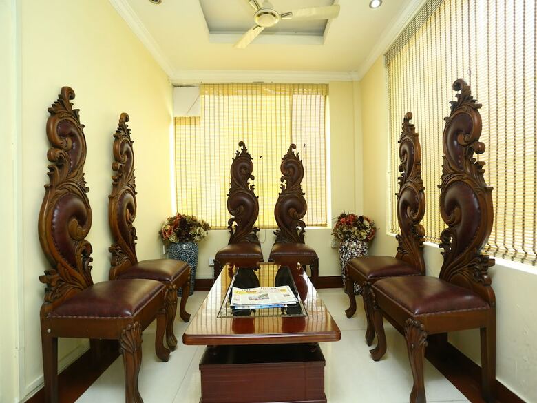 Oyo 2240 Krishna Regency Hotel