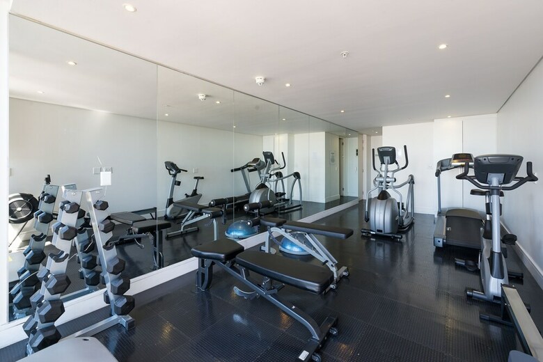 Mirage 1010 Apartments