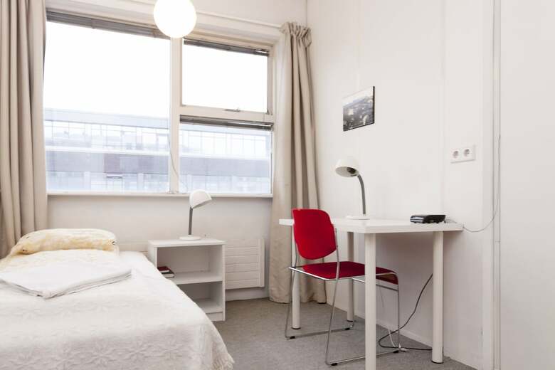 101 Guesthouse Hotel