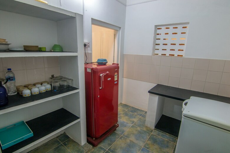 Whispering Willows Hotel