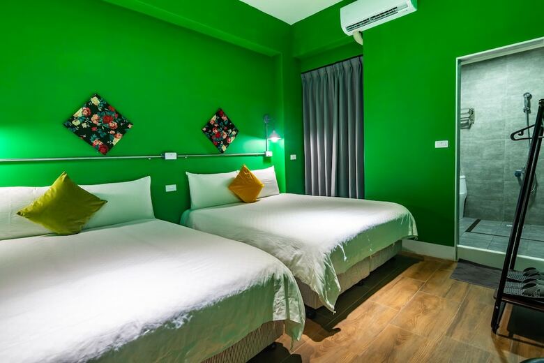 Sunlight Forest Bed & Breakfast