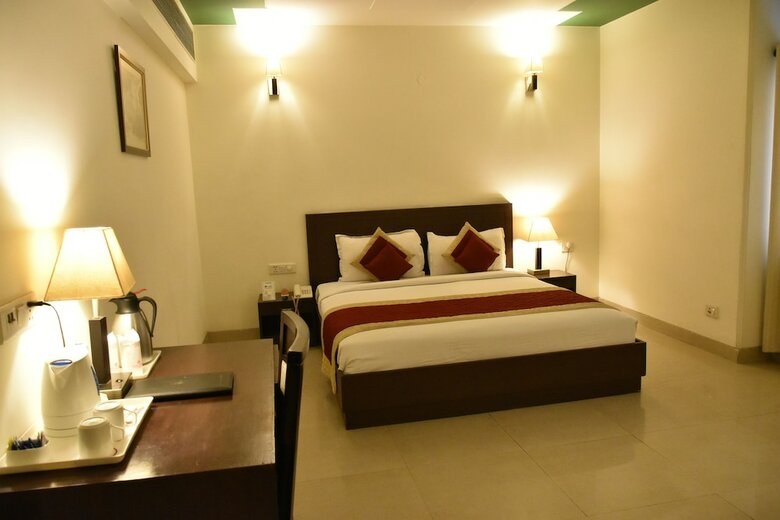 Hotel Impress