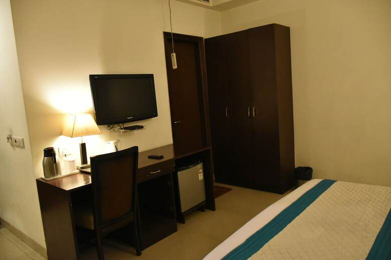 Hotel Impress