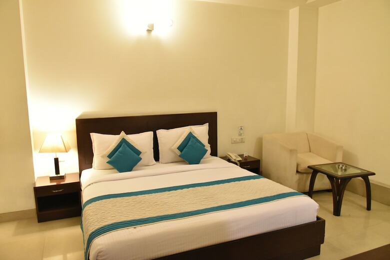 Hotel Impress