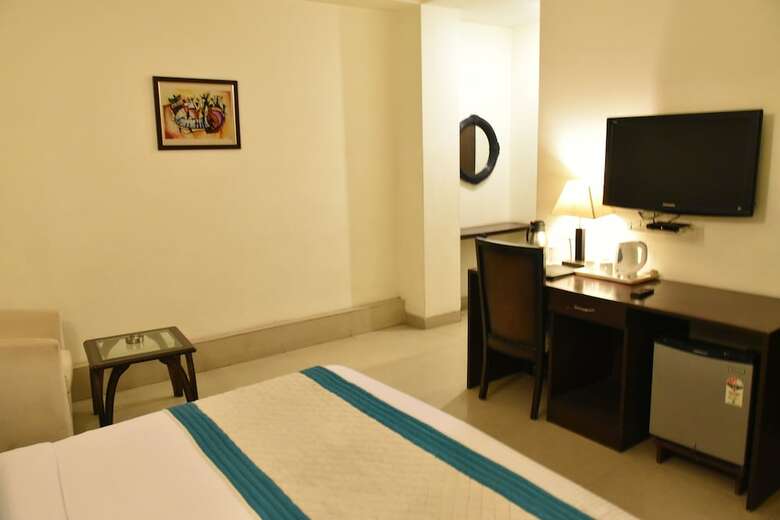 Hotel Impress