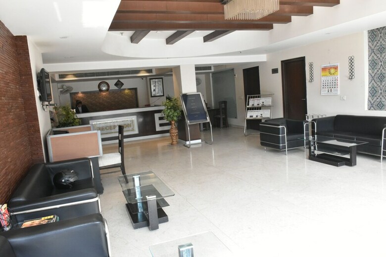 Hotel Impress
