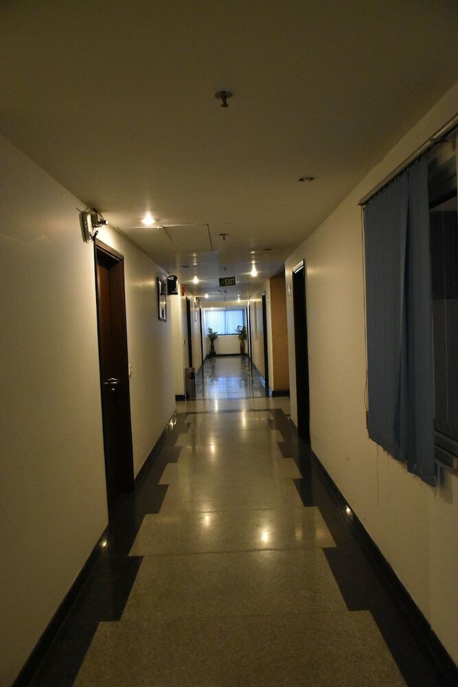 Hotel Impress