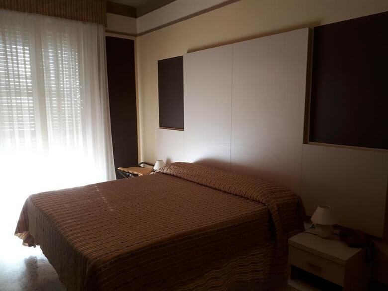 Pandos Hotel
