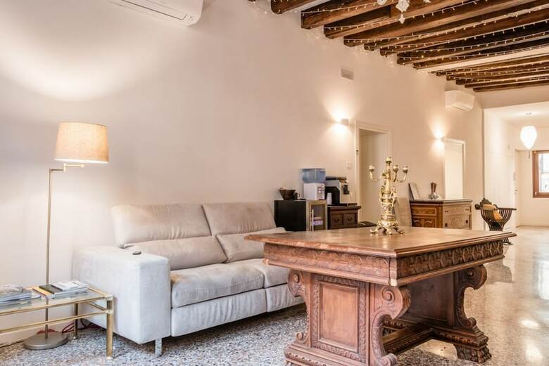Palazzo Da Ponte Hotel