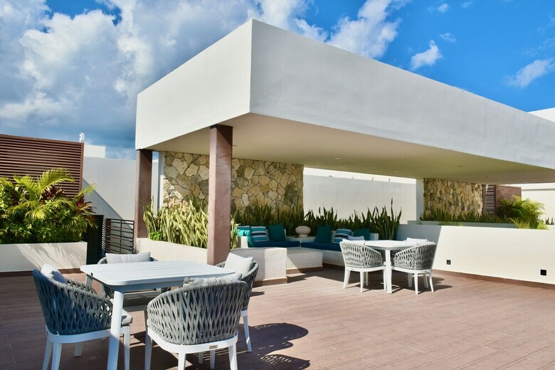 Luxury Condos By Select Apartments