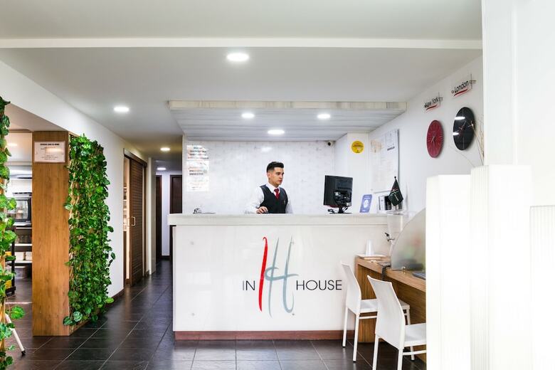 In House Hotel