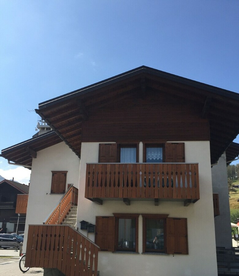 Roulette Apartments