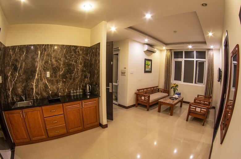 Starlet Hotel