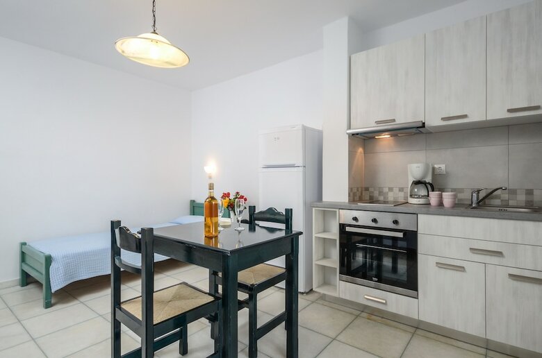 Victoria Studios Aparthotel