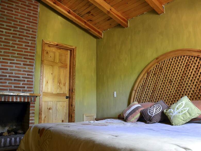 Bosque La Luna Hotel