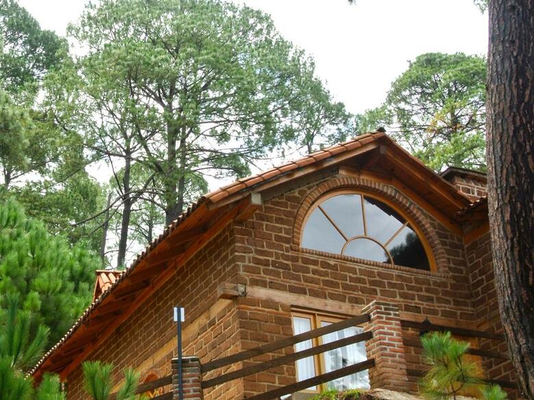 Bosque La Luna Hotel