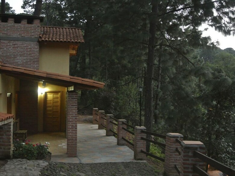 Bosque La Luna Hotel