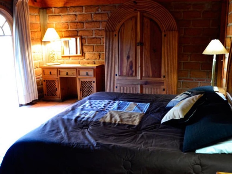 Bosque La Luna Hotel