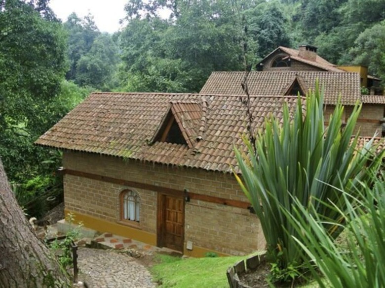 Bosque La Luna Hotel