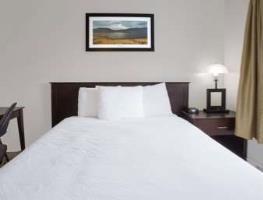 Knights Inn Barriere Motel