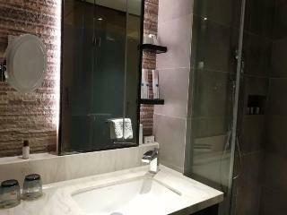 Easetel Qingdao Hotel