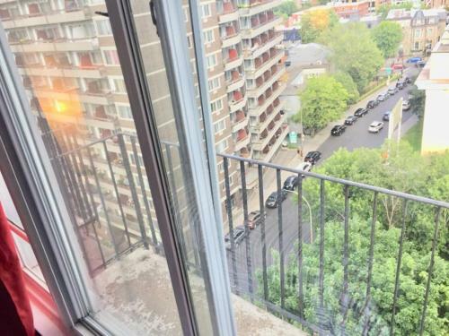 Milton - Nice Studio Downtown Apartment