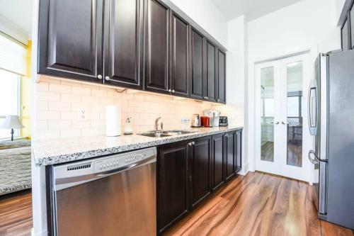 Planurstay - Panoramic Penthouse Apartment