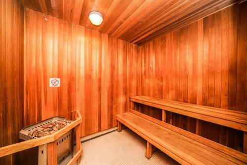 Planurstay - Panoramic Penthouse Apartment