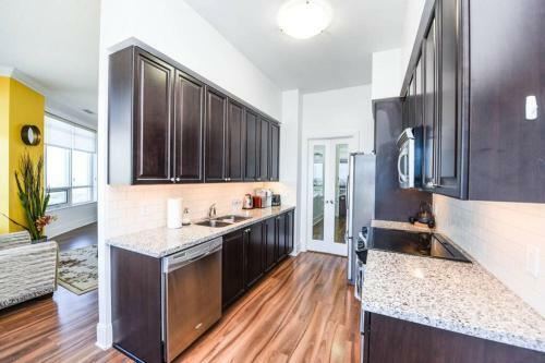 Planurstay - Panoramic Penthouse Apartment