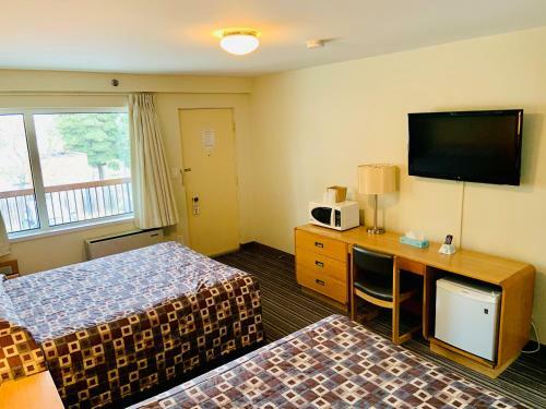 Green Acres Motel
