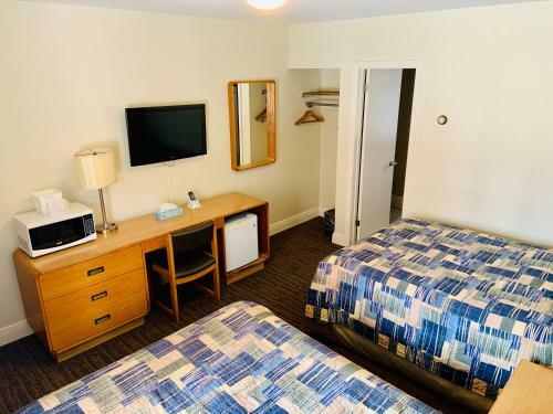 Green Acres Motel