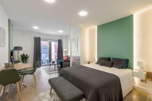 Flatguest Verdan + Beach + Balcony + Renovated Apartment