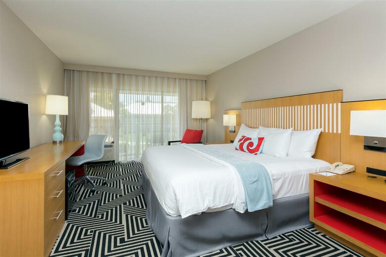 Wyndham Orlando Resort Hotel