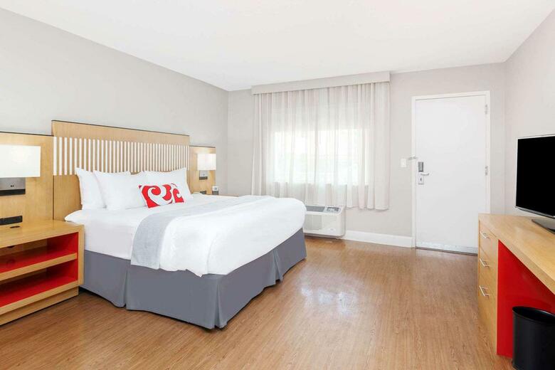 Wyndham Orlando Resort Hotel
