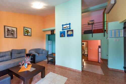 Apartments Karen Hostel