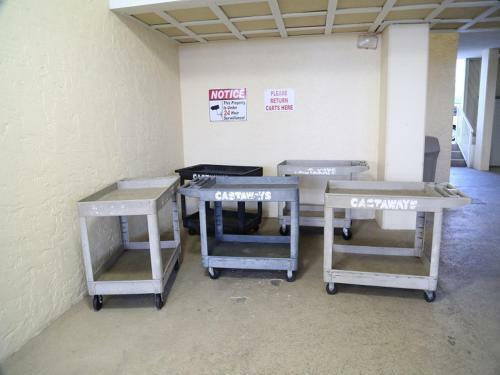 Castaways 2c Condo Apartment