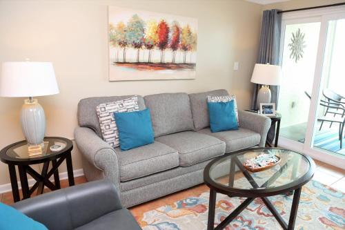 Castaways 2c Condo Apartment