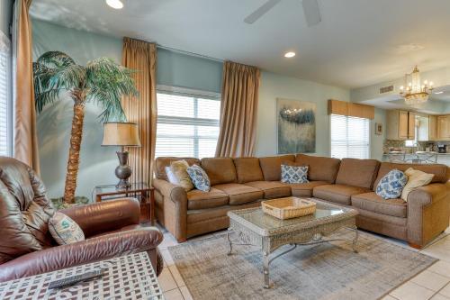 Blue Parrot West 6