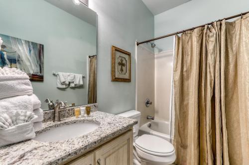 Blue Parrot West 6