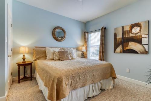 Blue Parrot West 6