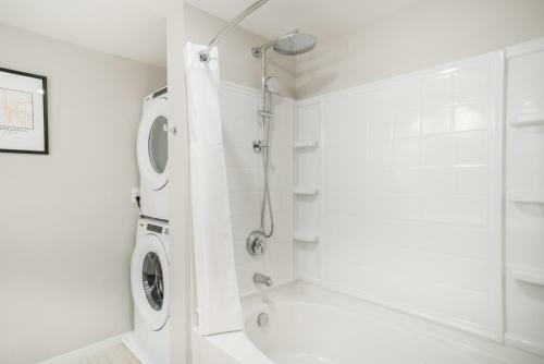 Mint House Cbd Minneapolis Apartment