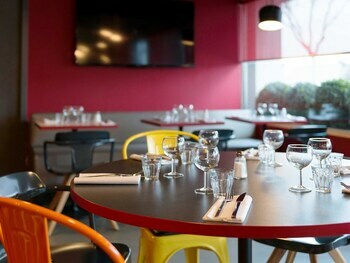 Kyriad Lyon Perrache Confluence Hotel