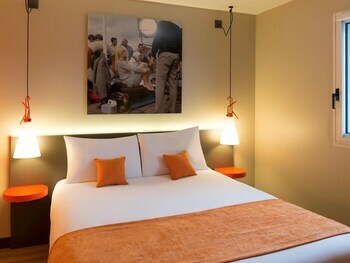 Kyriad Lyon Perrache Confluence Hotel