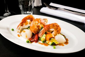 Kyriad Lyon Perrache Confluence Hotel