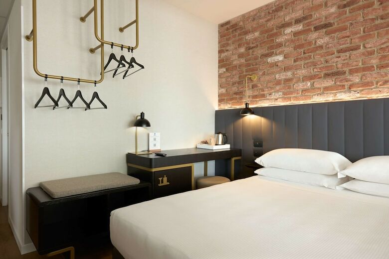 Tritone Hotel
