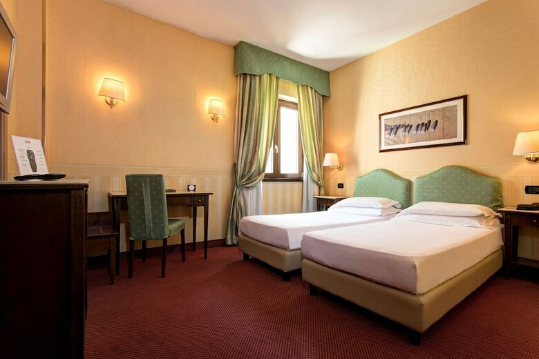 Tritone Hotel